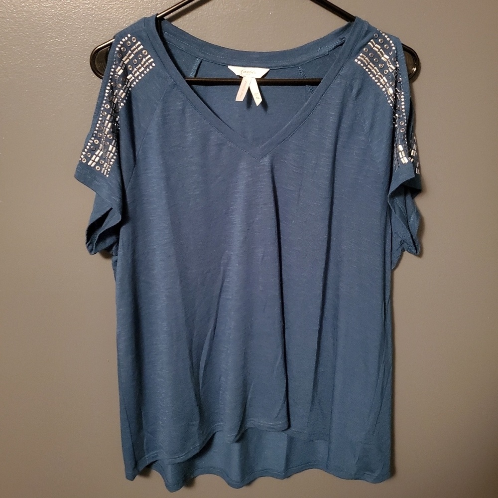 Tee shirt